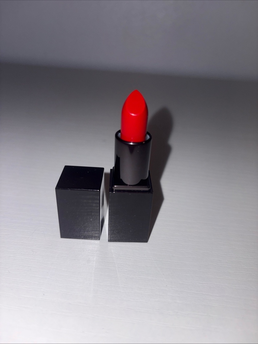 Laura Mercier 0.07oz Red Armour Lip Colour New.